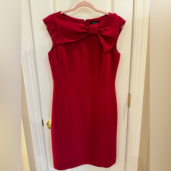 Tahari Dresses & Skirts - Tahari red dress, Size 6